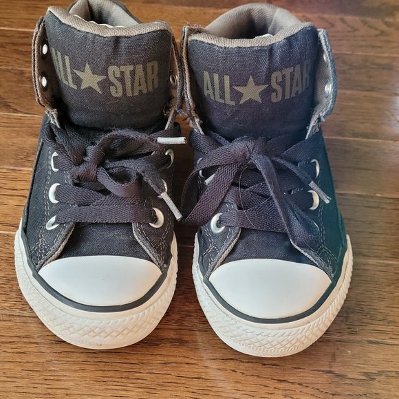 Like New Converse All Star Junior High Top Sneakers Size 1 Big Kid - Picture 6 of 6